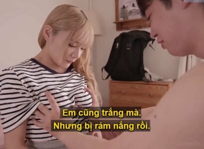 Tiếng rên quen thuộc ở căn phòng bên cạnh lại là của búp bê gái quốc dân hàng xóm tôi…