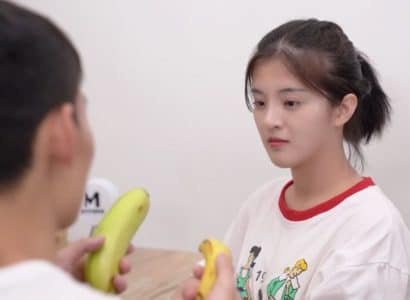 Dạy đứa em yêu kế gợi cảm ngây ngô về chuyện tình dục