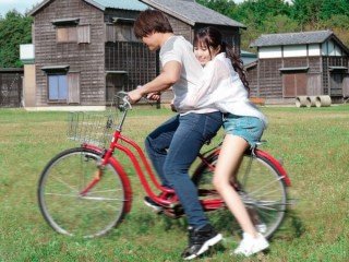 Đụ cô bạn thân ngồi cùng bàn