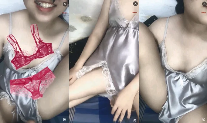 Em bé ngây thơ livestream show khui hàng Phần 5 - VLXX.WF